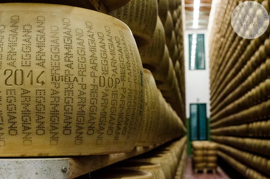 Parmigiano Reggiano 4kg 30mån - Parmesanost