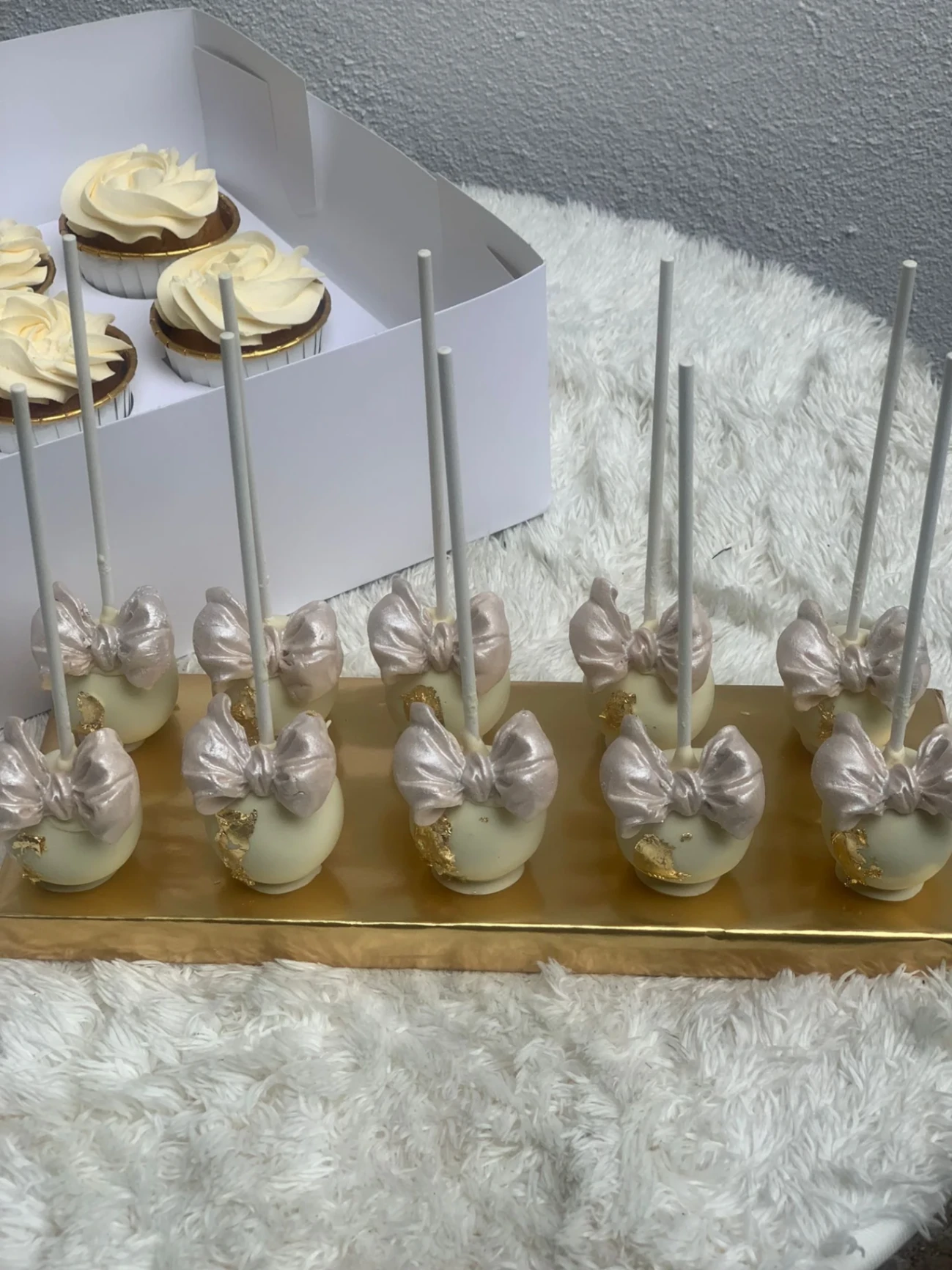 Lollicakes – Eleganta Cake Pops