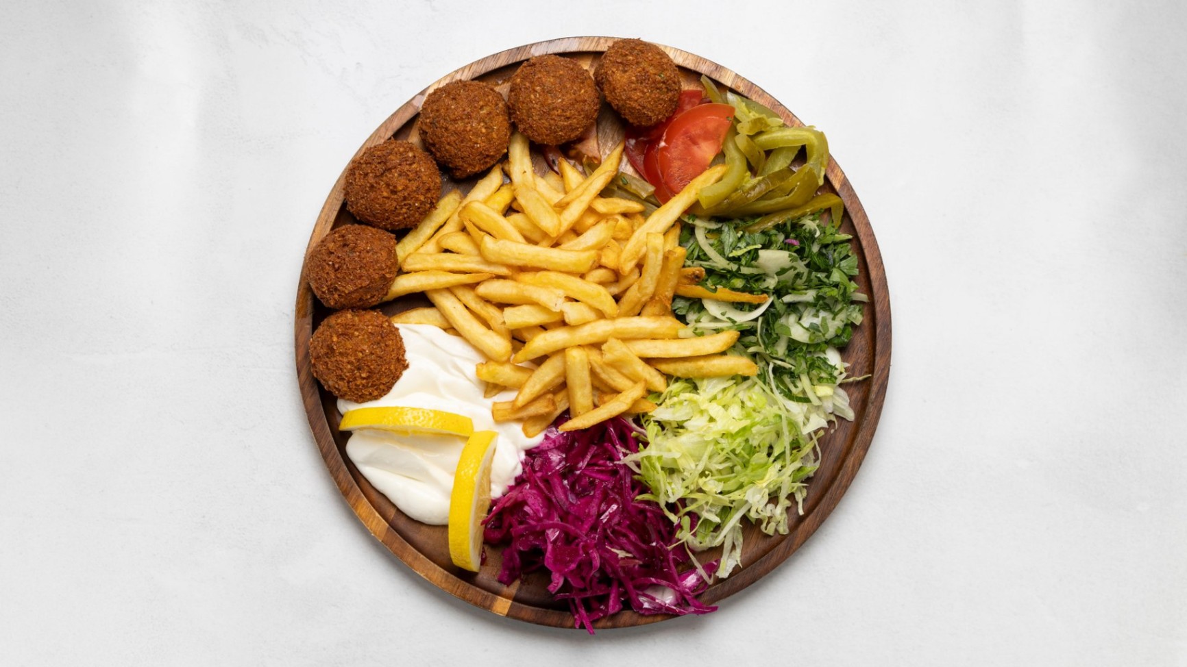 Falafeltallrik med Pommes