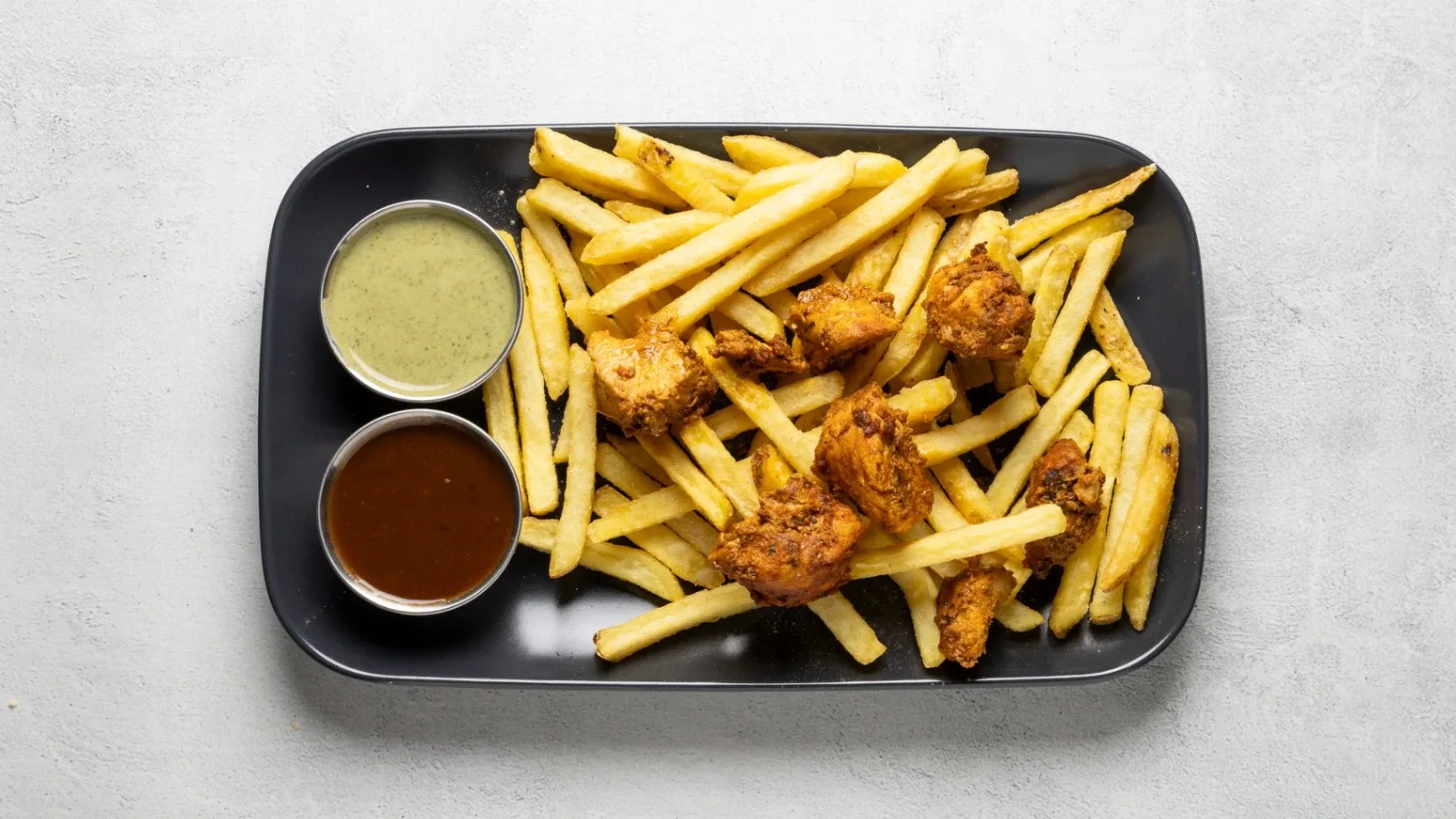 Chicken Tikka med Pommes